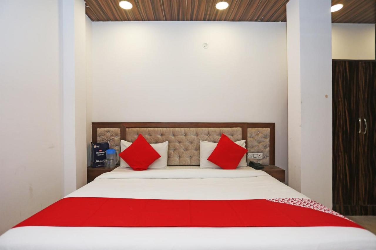 Hotel Rosewood Inn Rājpur エクステリア 写真