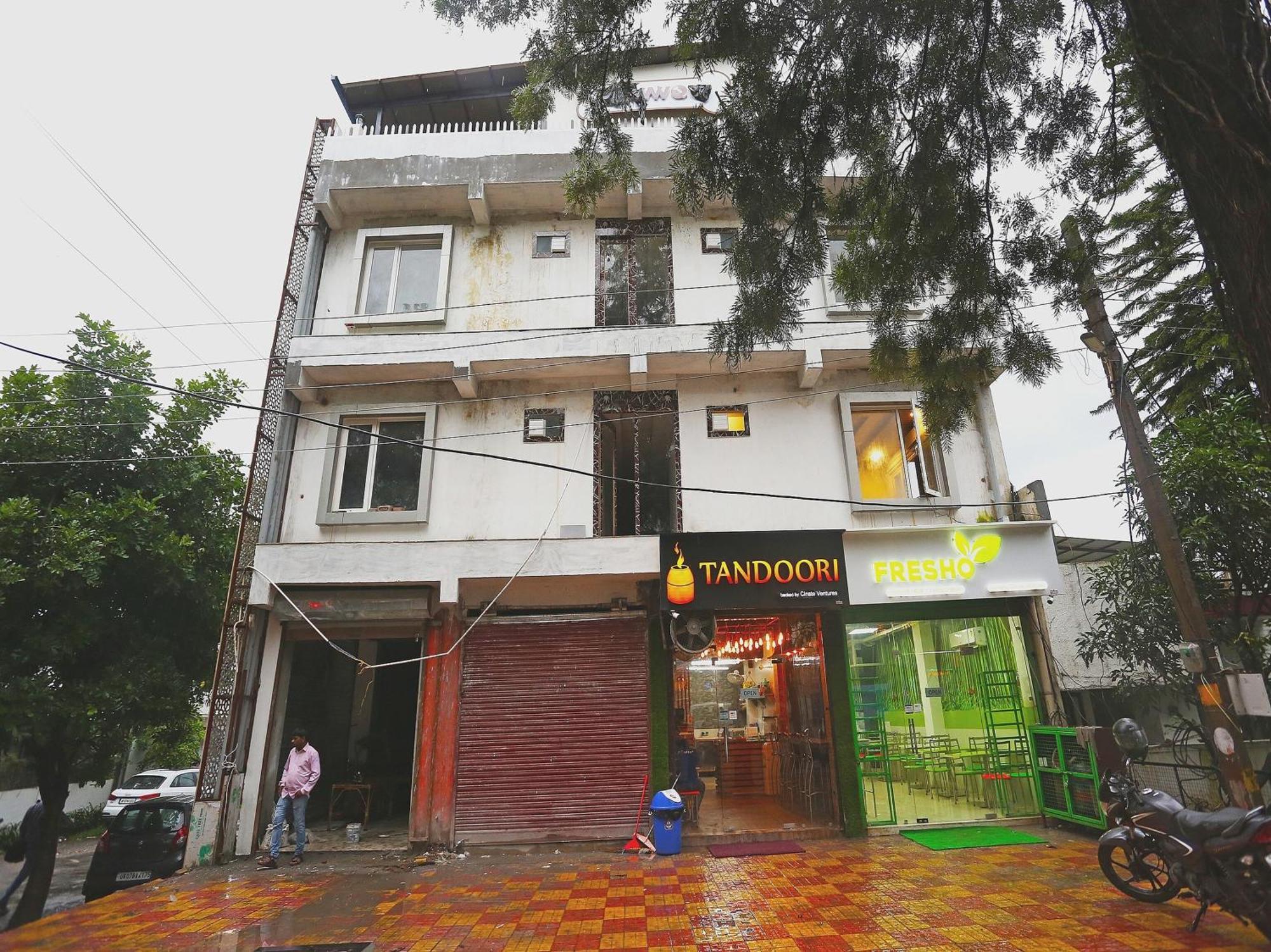 Hotel Rosewood Inn Rājpur エクステリア 写真