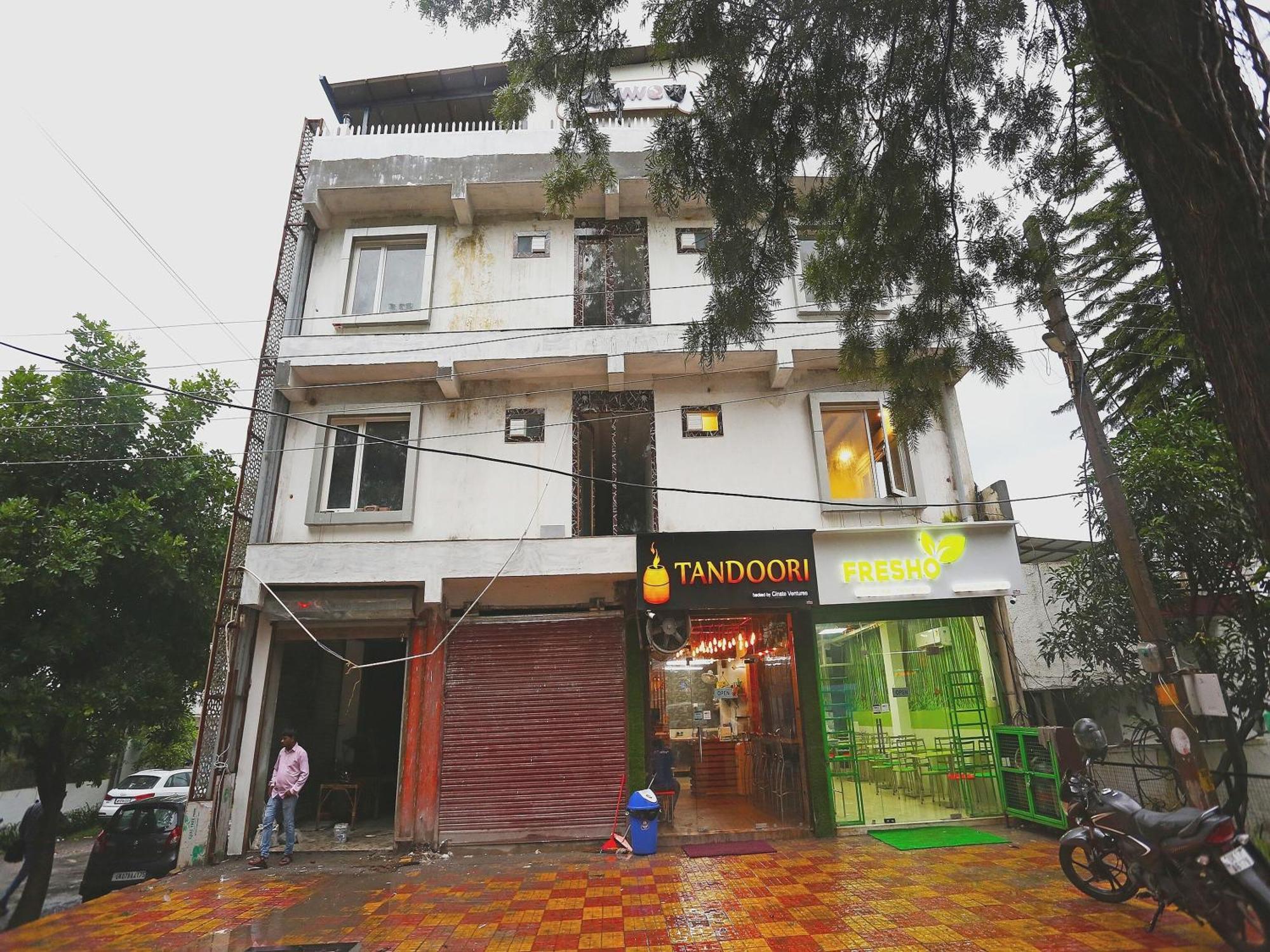 Hotel Rosewood Inn Rājpur エクステリア 写真