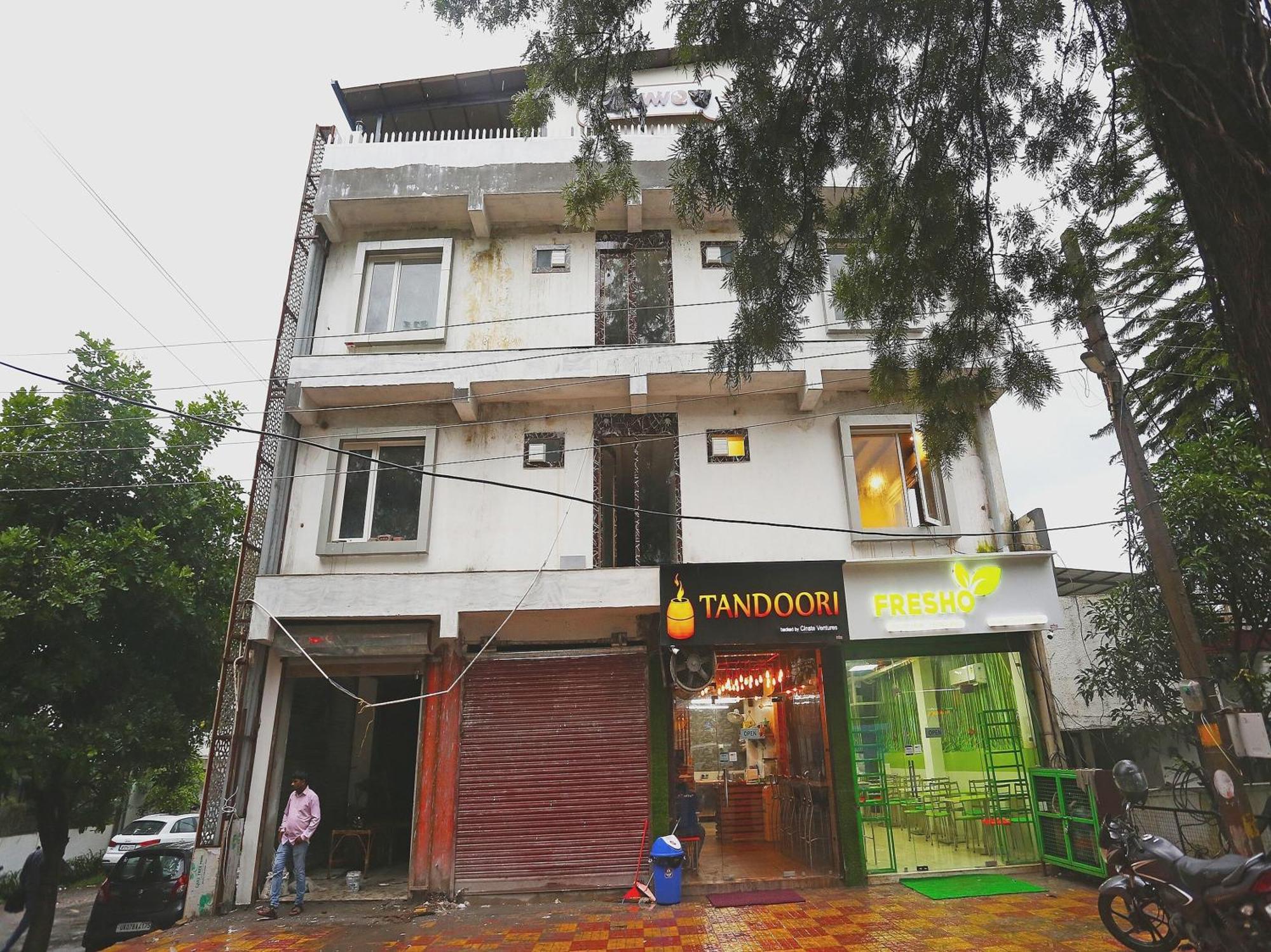 Hotel Rosewood Inn Rājpur エクステリア 写真