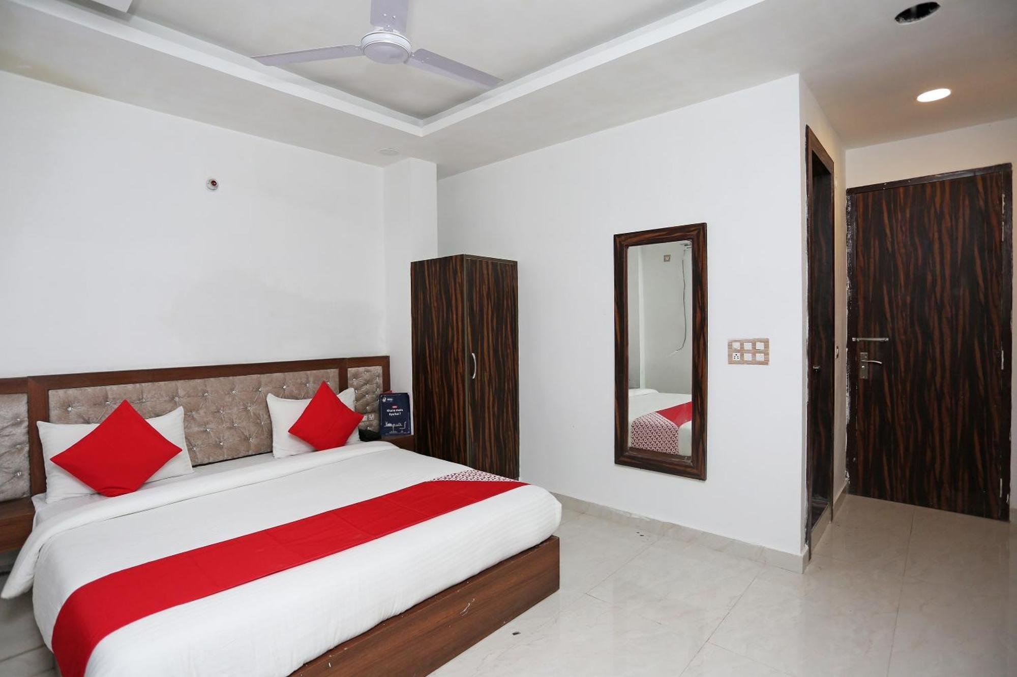 Hotel Rosewood Inn Rājpur エクステリア 写真