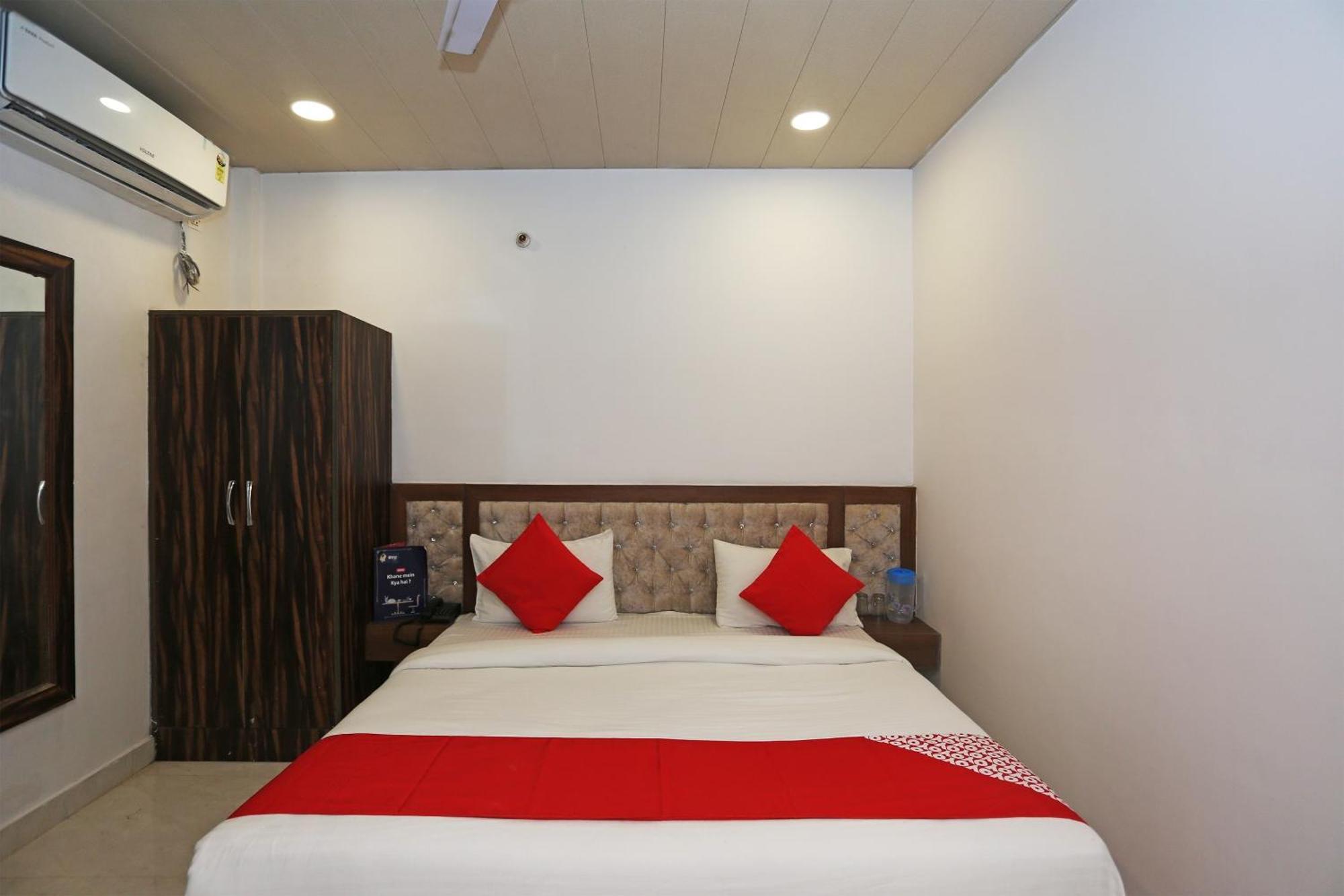 Hotel Rosewood Inn Rājpur エクステリア 写真